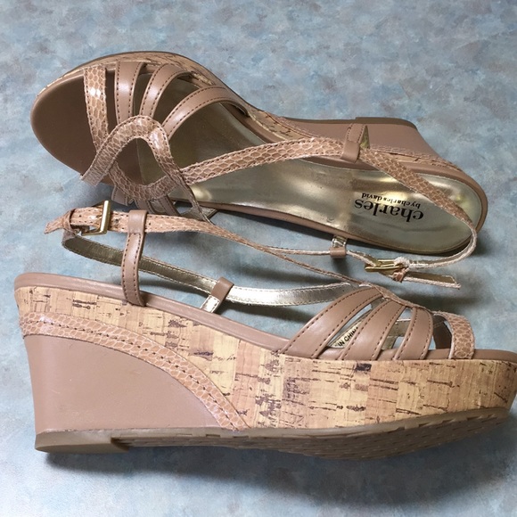 Charles David beige sandals (sz 7 1/2) - Picture 3 of 12